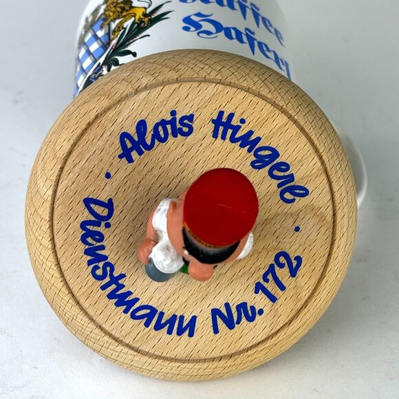 Oktoberfest Mug Staffordshire "Kaffee Haferl" with Bavarian Crest, Wooden Lid - Picture 6 of 10